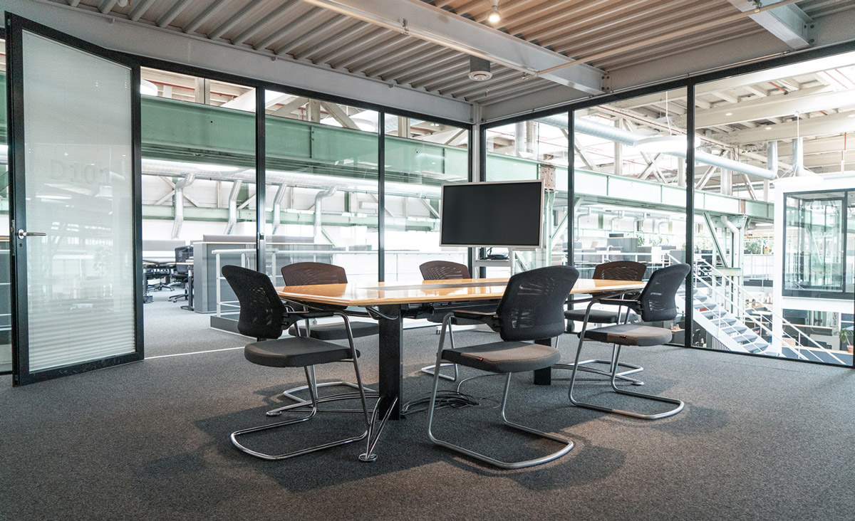 swissgamehub_aquariumA Swiss Game Hub Aquarium Meeting Room